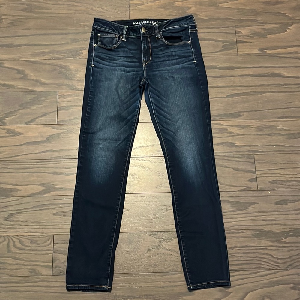 8 Reg American Eagle skinny jeans
